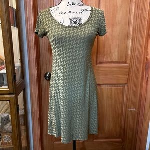 All That Jazz green short sleeve dress.  Size M.